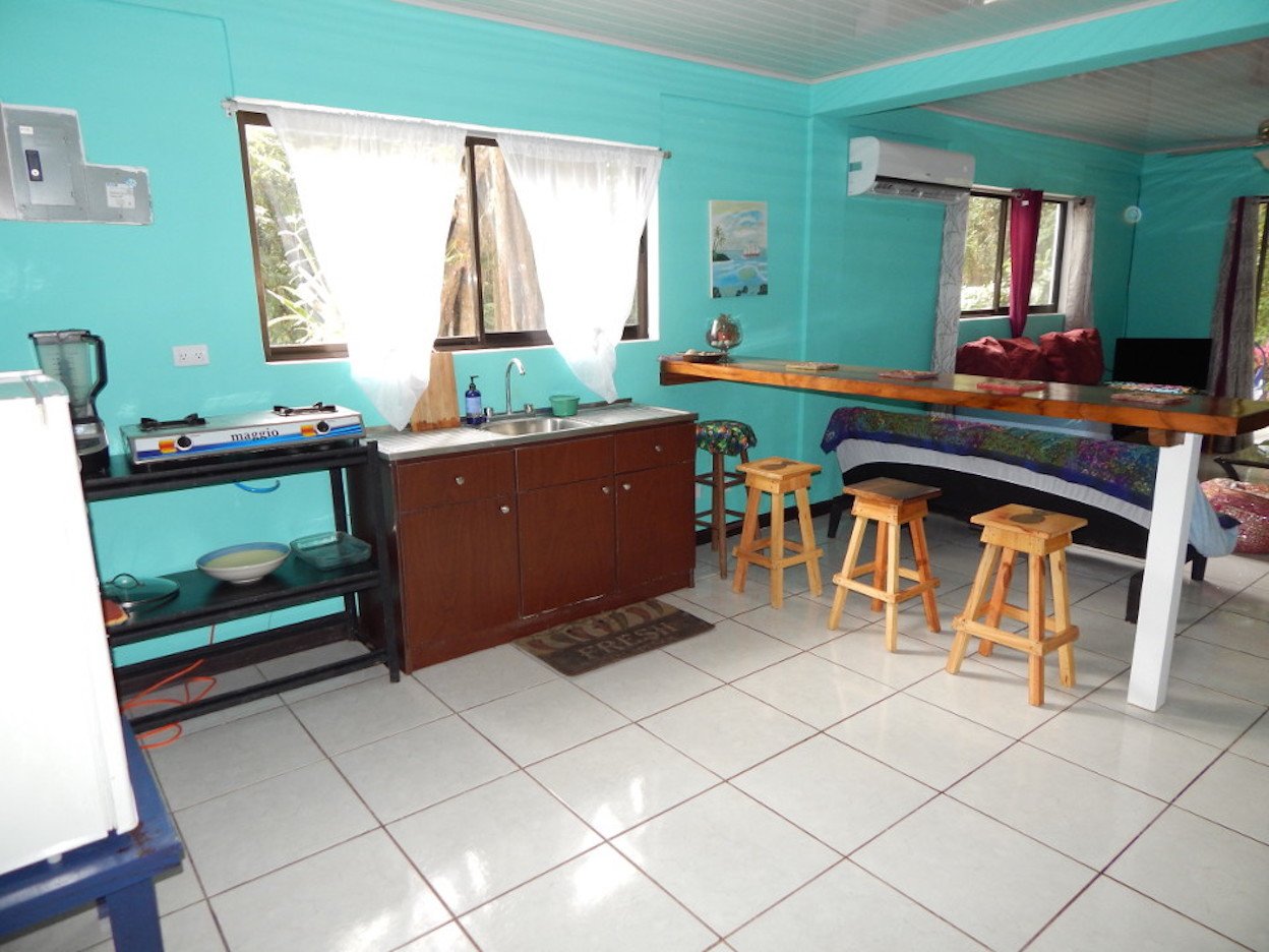 Rainforest Yoga Studio Apartments, Jaco, Puntarenas
