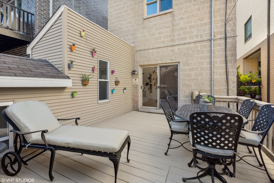 Listing highlight: 2140 W Lyndale St