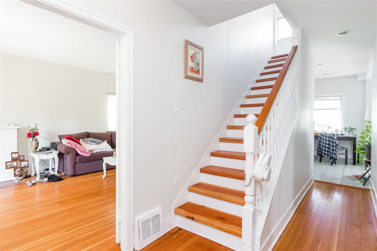 351 Alberta St
