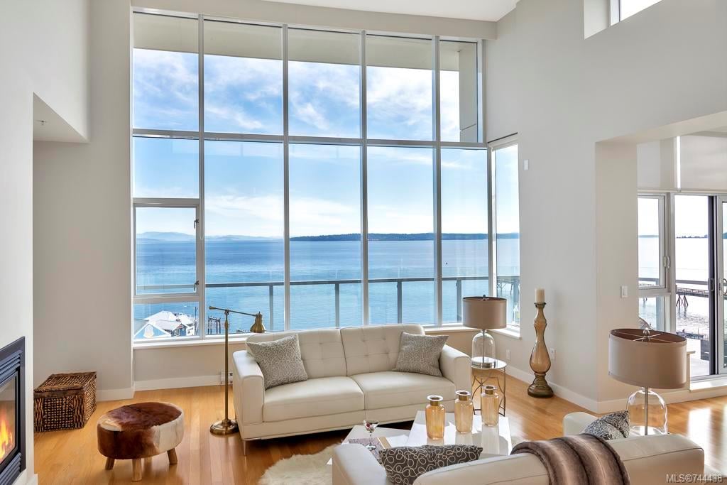 709-9809 Seaport Pl