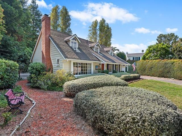 12 Augusta Ln