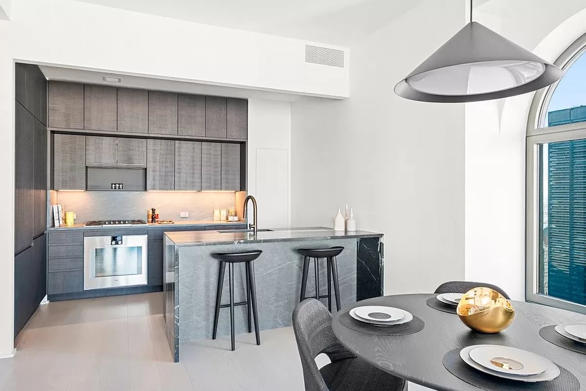 130 William St #54B