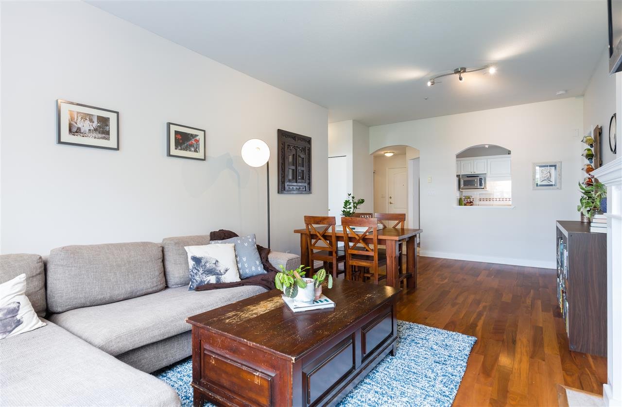 309-5735 Hampton Pl