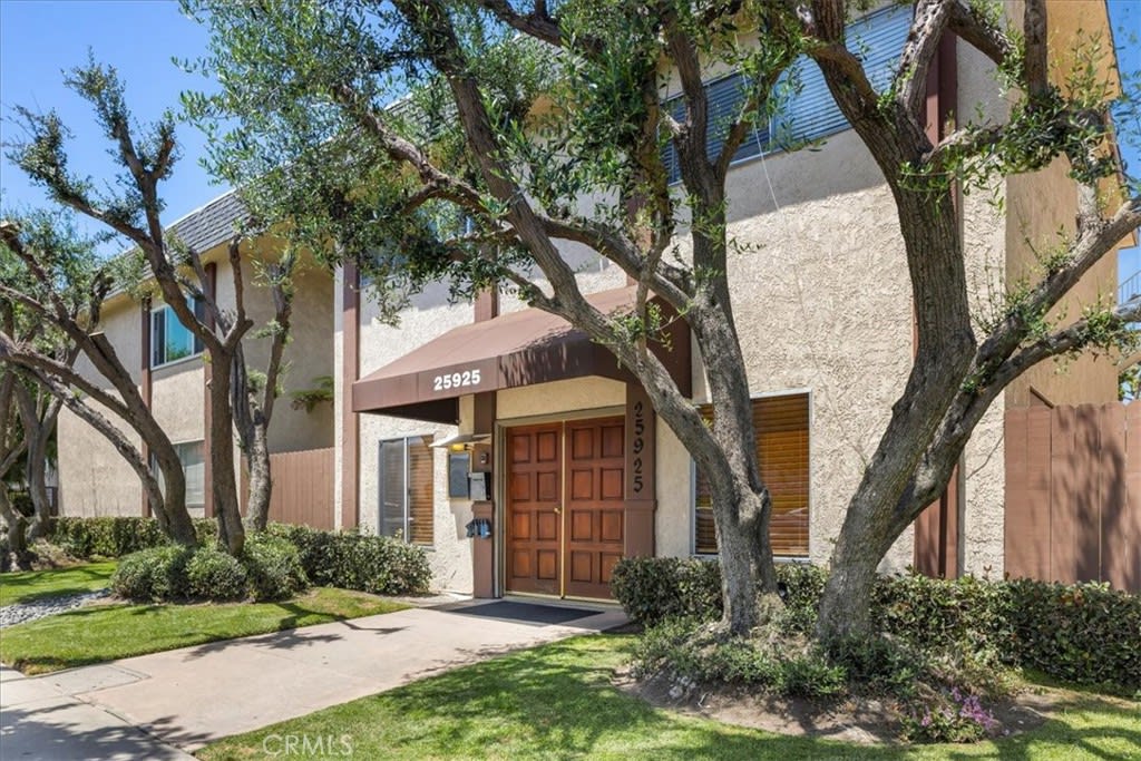25925 Narbonne Ave #32
