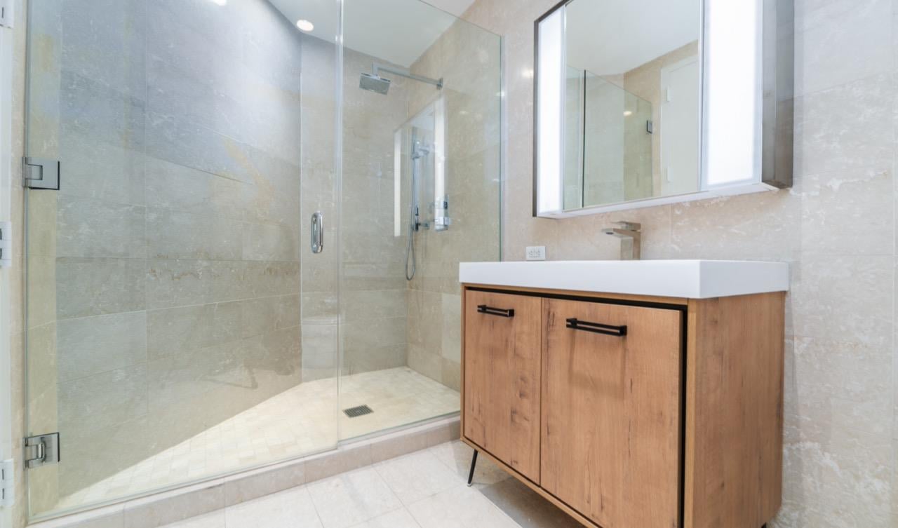 75 Wall Street, Apt 37-C