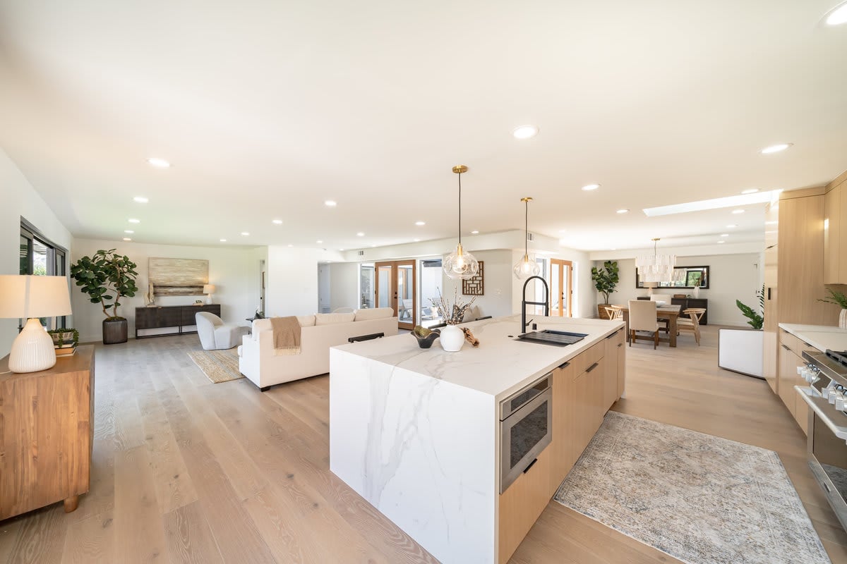 23912 Hillhurst Drive