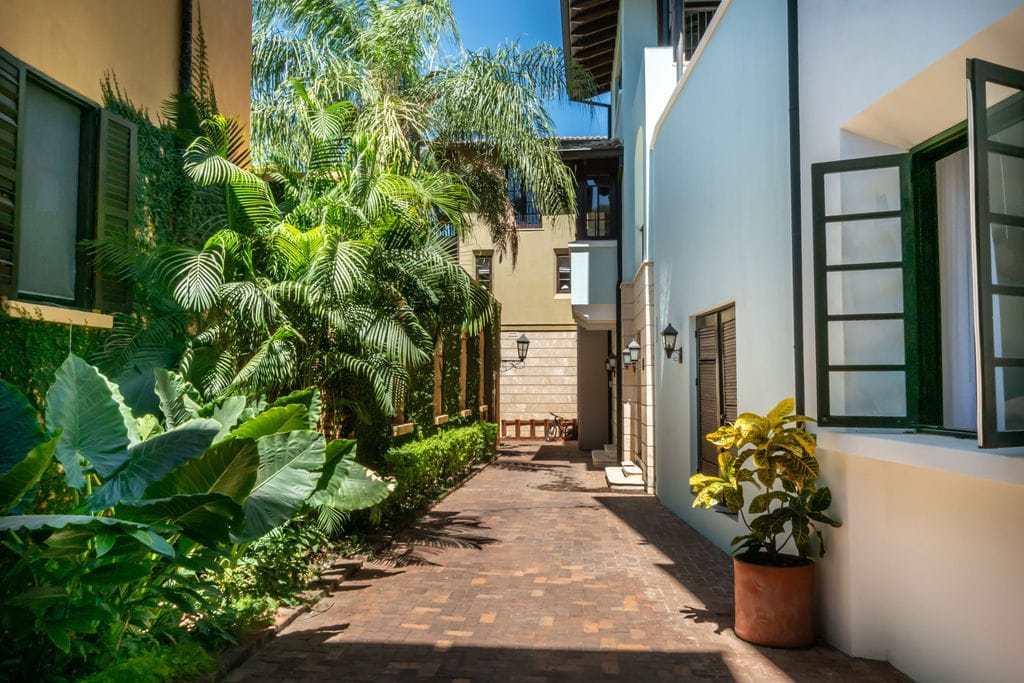 Casa Brisas del Mar, Steps to the Beach