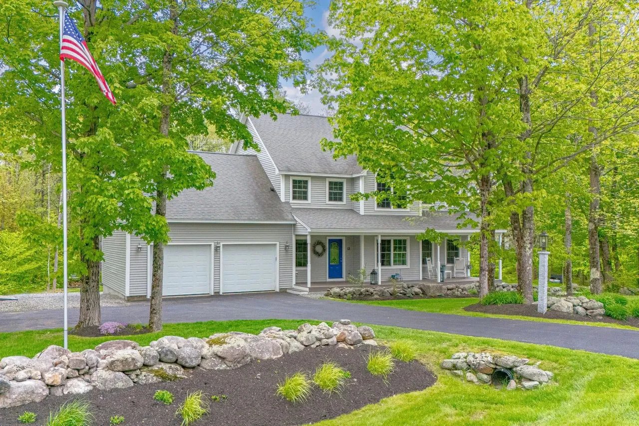 New Listing! 13 Spoondrift Road, Falmouth, ME 04105 – $925,000