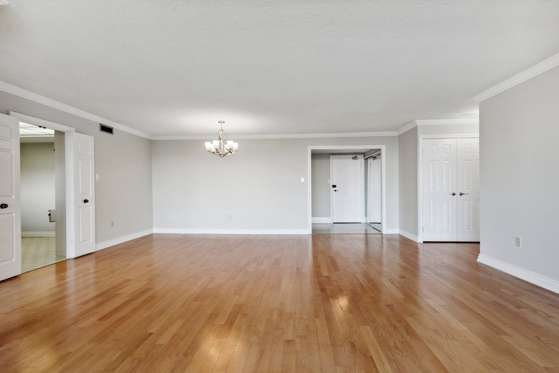 65 Skymark Drive 301