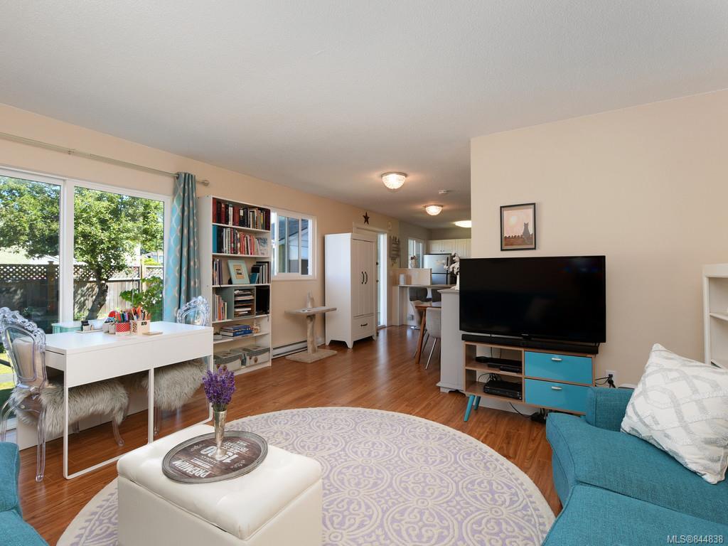 3-10070 Fifth St, Sidney