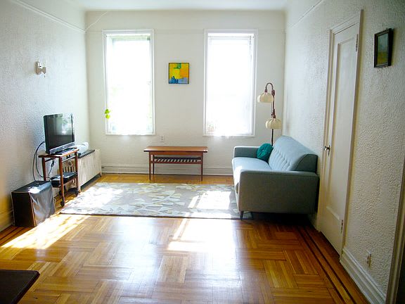 451 Clinton Ave Apt: 1E