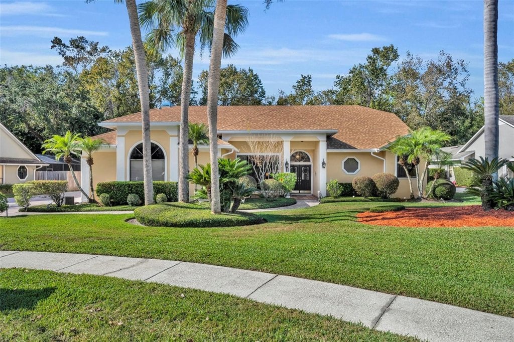 716 Conesus Ln