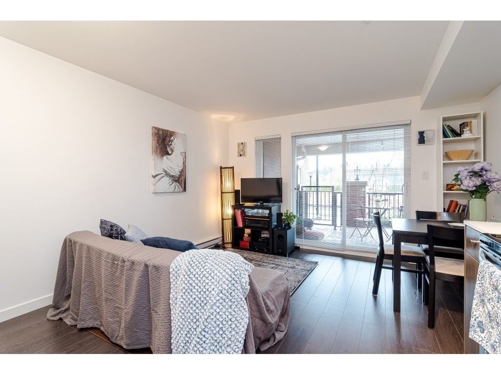 112-10688 140 St