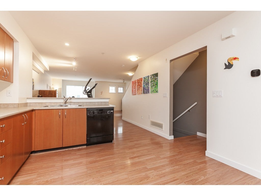101-12040 68 Ave