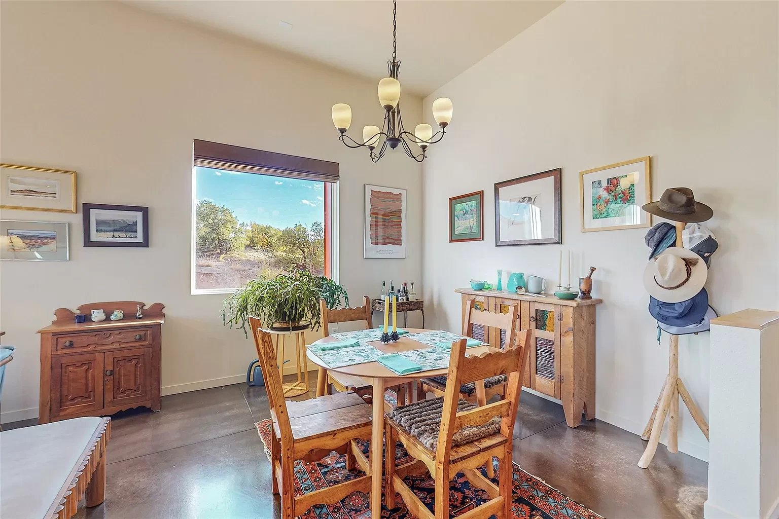 604 Avenida Villa Hermosa #201