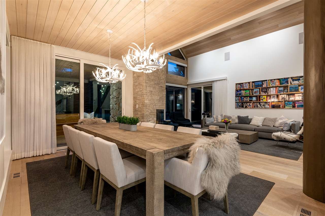 8117 Muirfield Cres