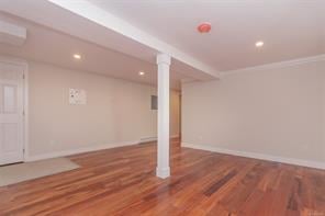919 Selkirk Ave