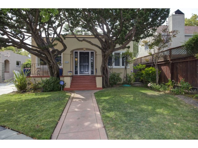 2215 Hale Dr