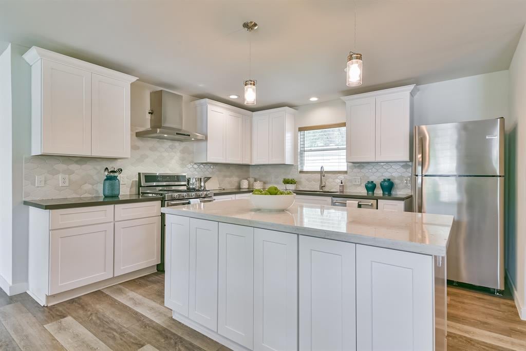 3713 Lazy Spring Drive