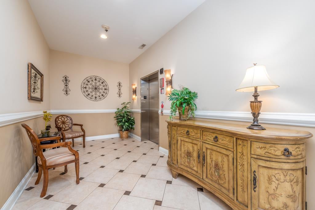 1210 N Foxdale Drive # 113