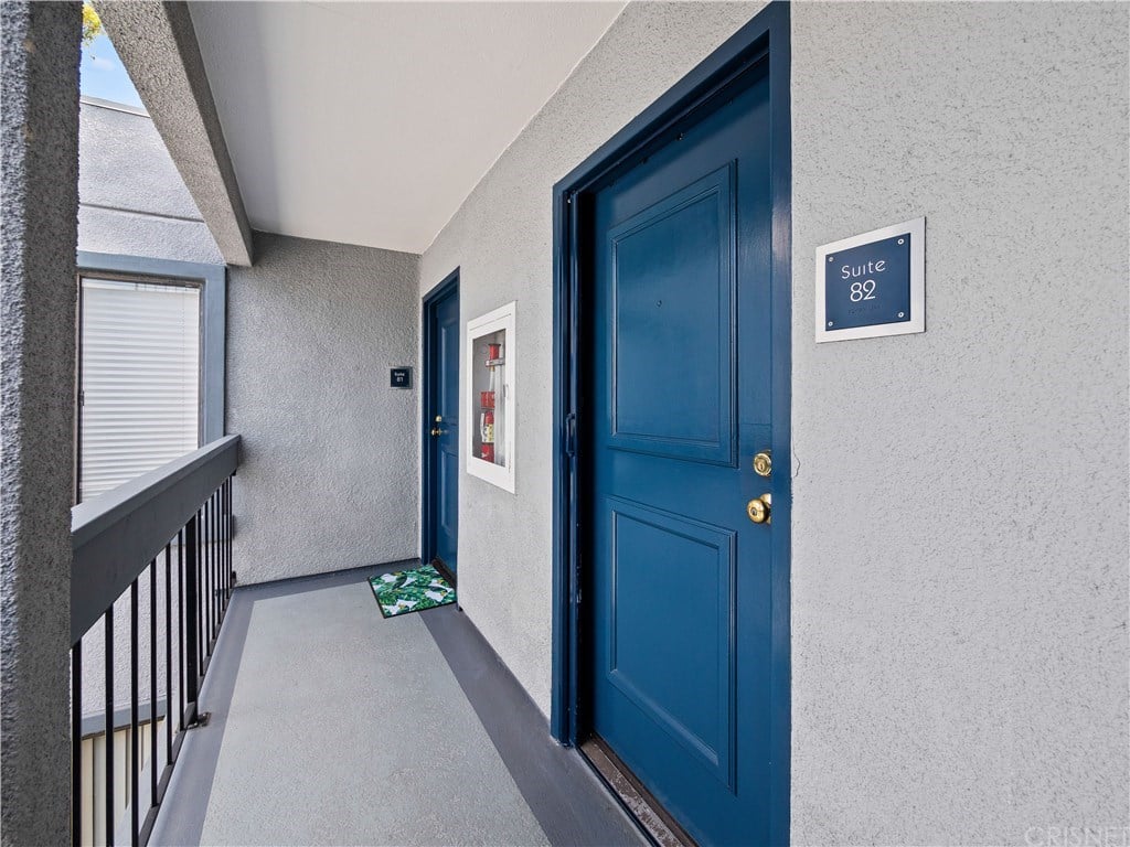 1940 N Highland Ave, #82