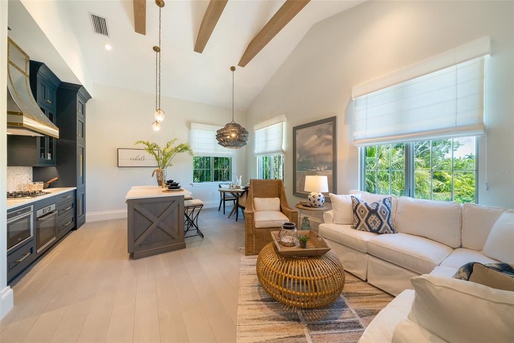 100 Beach Ave, Anna Maria
