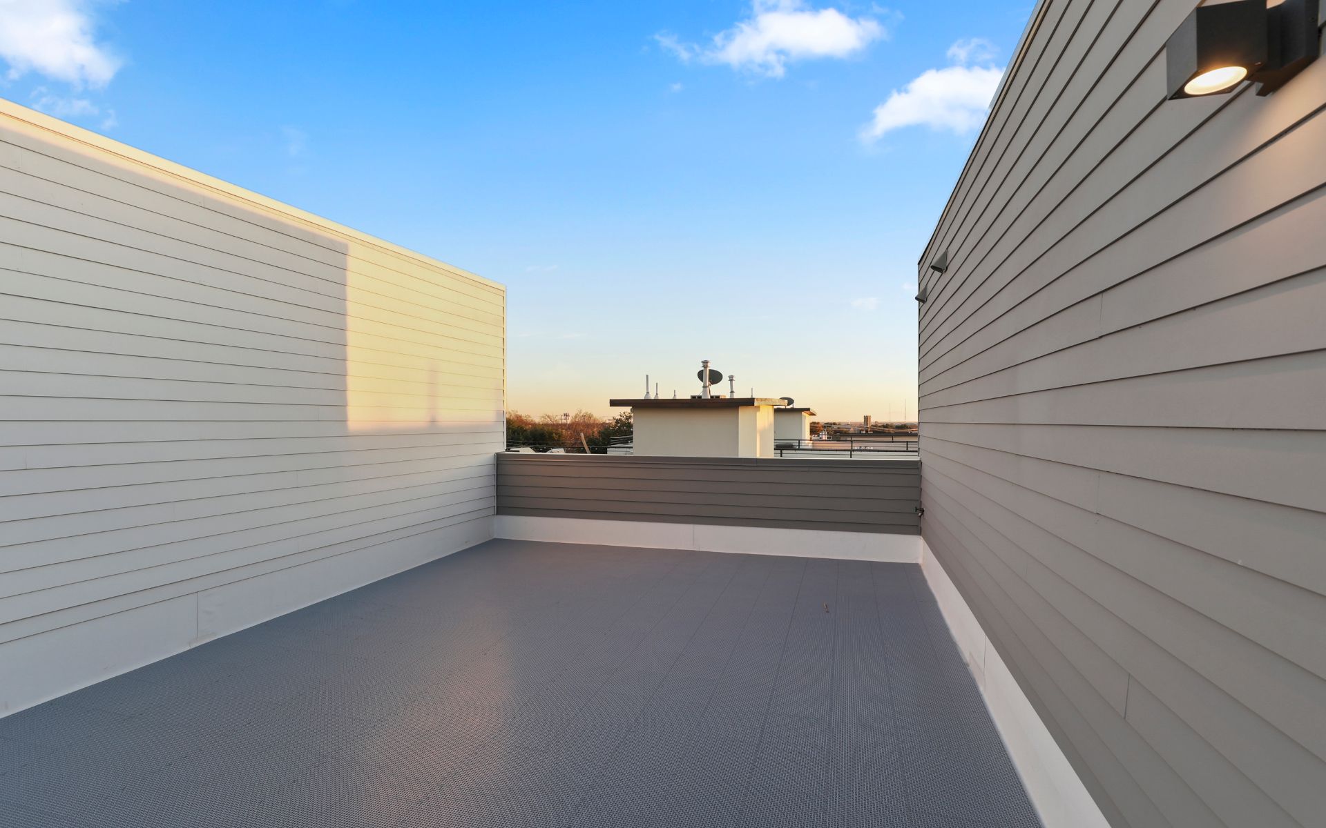 1855 Summit Ave, #103