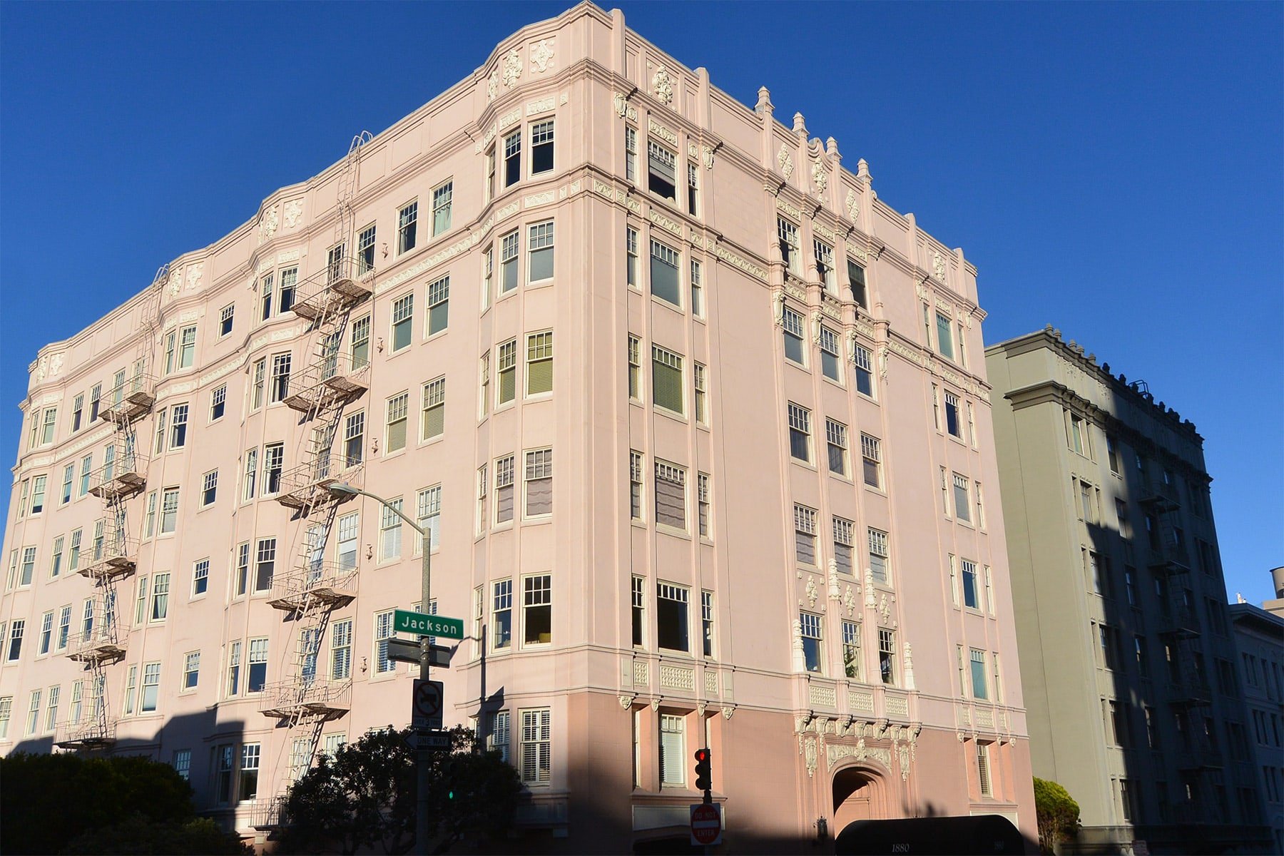 1880 Jackson Street, Unit 302