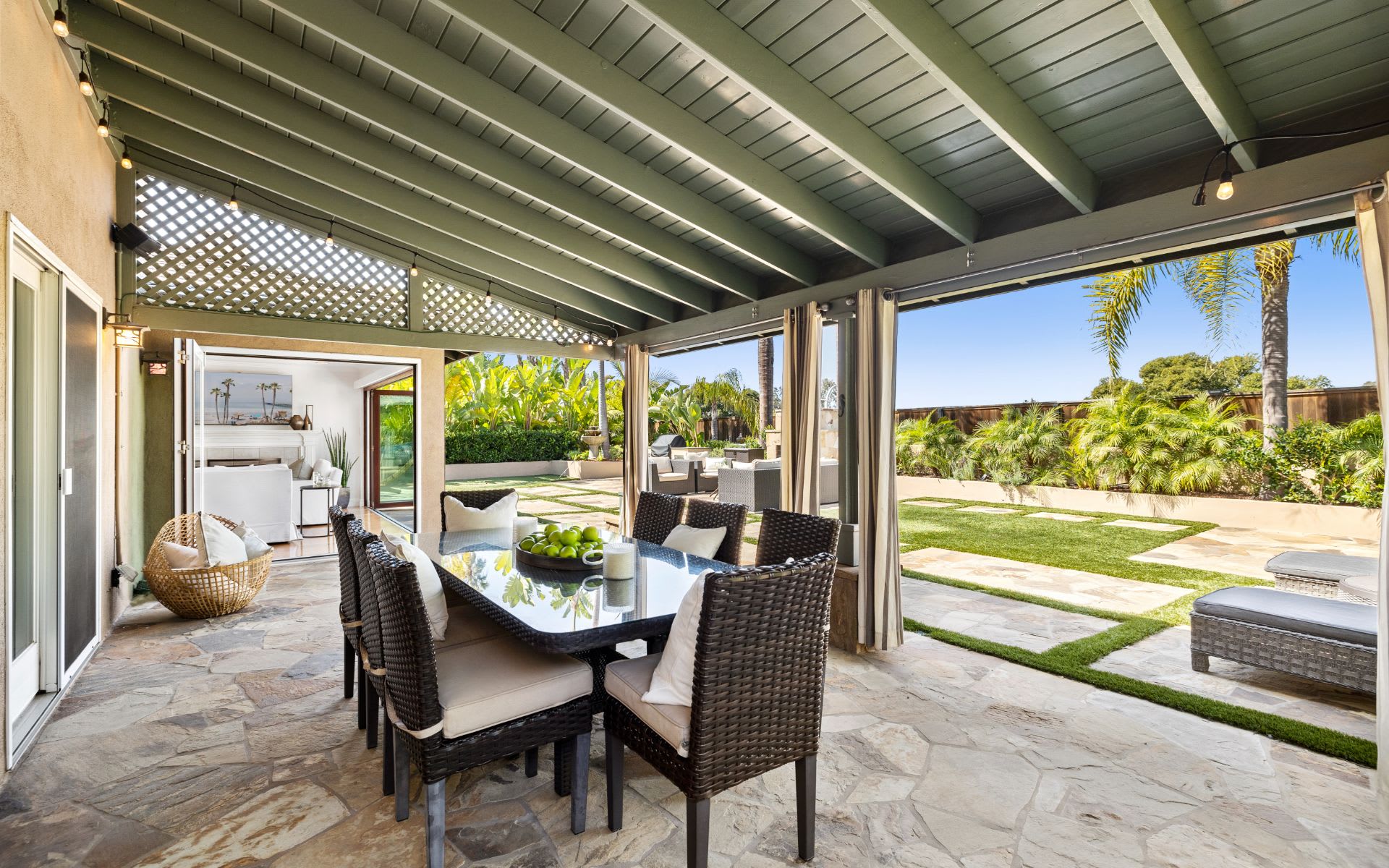 2537 Bamboo Street