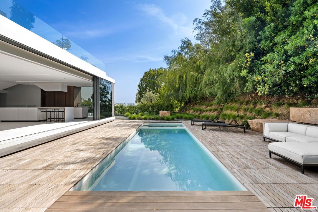 Chateau Estate