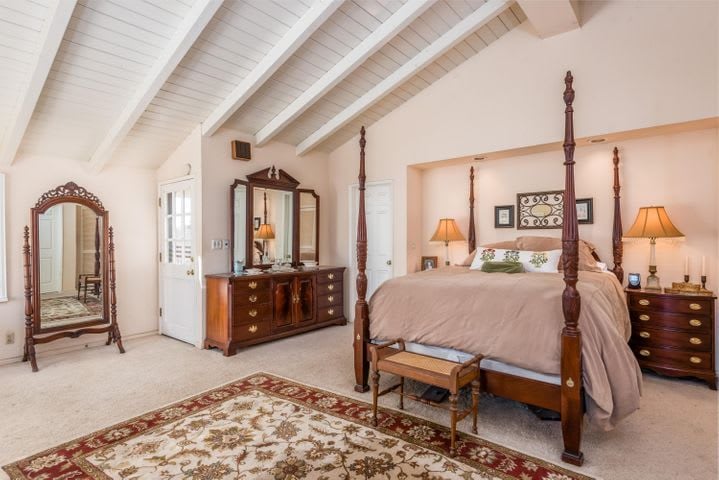 3315 LOS PINOS DR