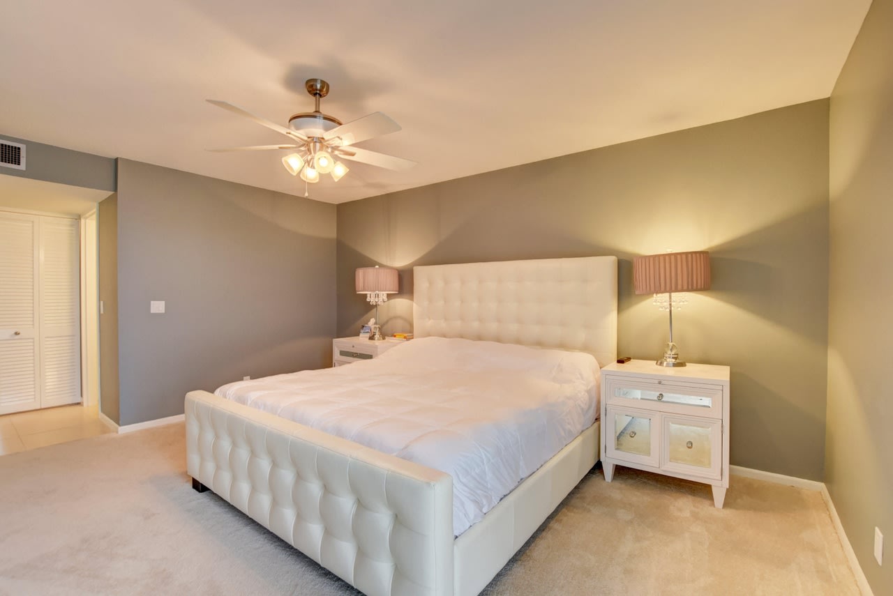 2200 S Ocean Blvd #201