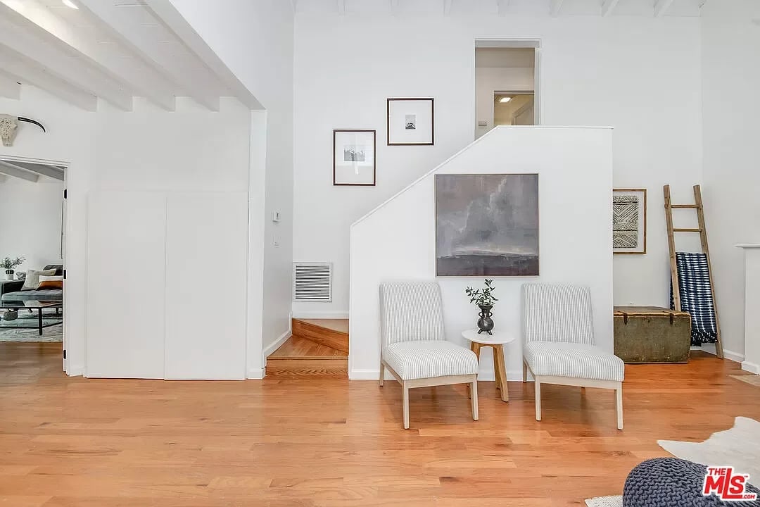 4055 Alta Mesa Dr