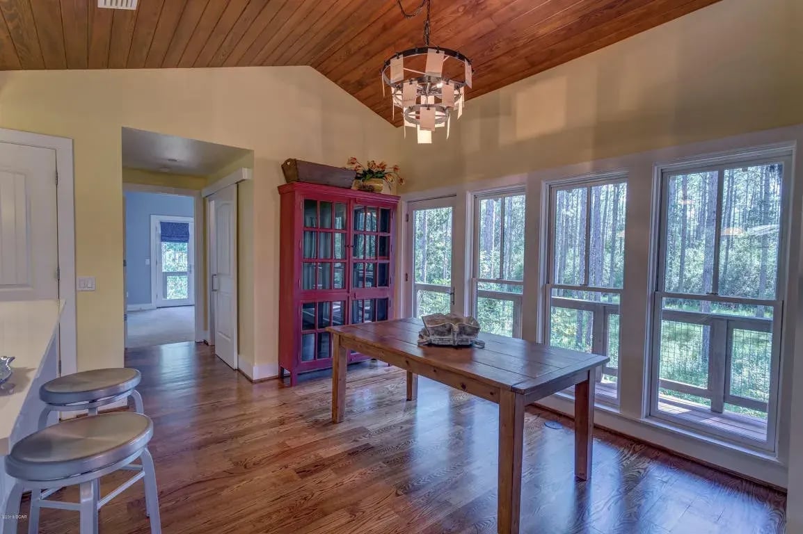 6402 RIVER BLUFF Trail