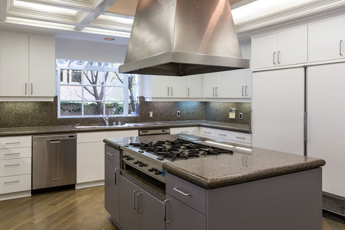 Tasteful Santa Monica Gem