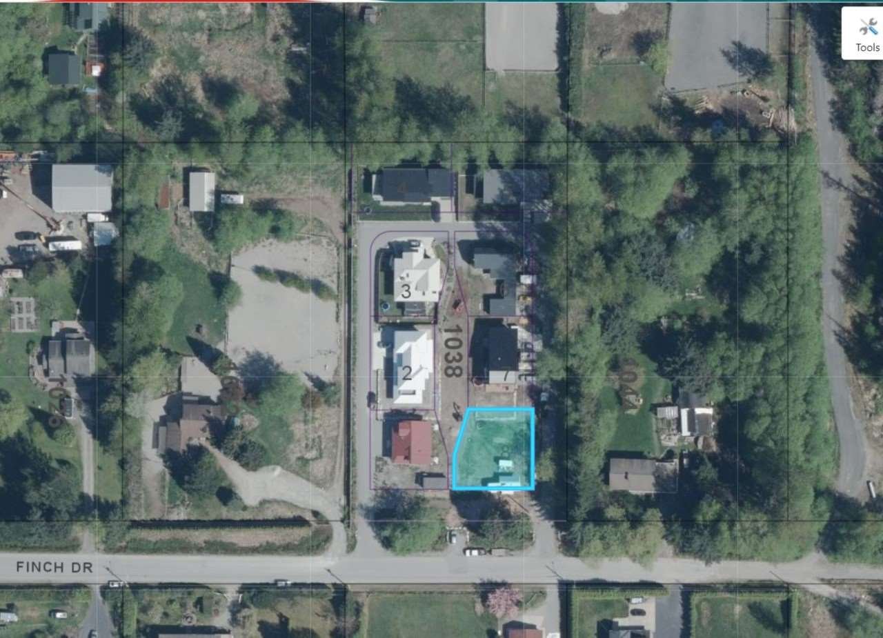 8-1038 Finch Dr