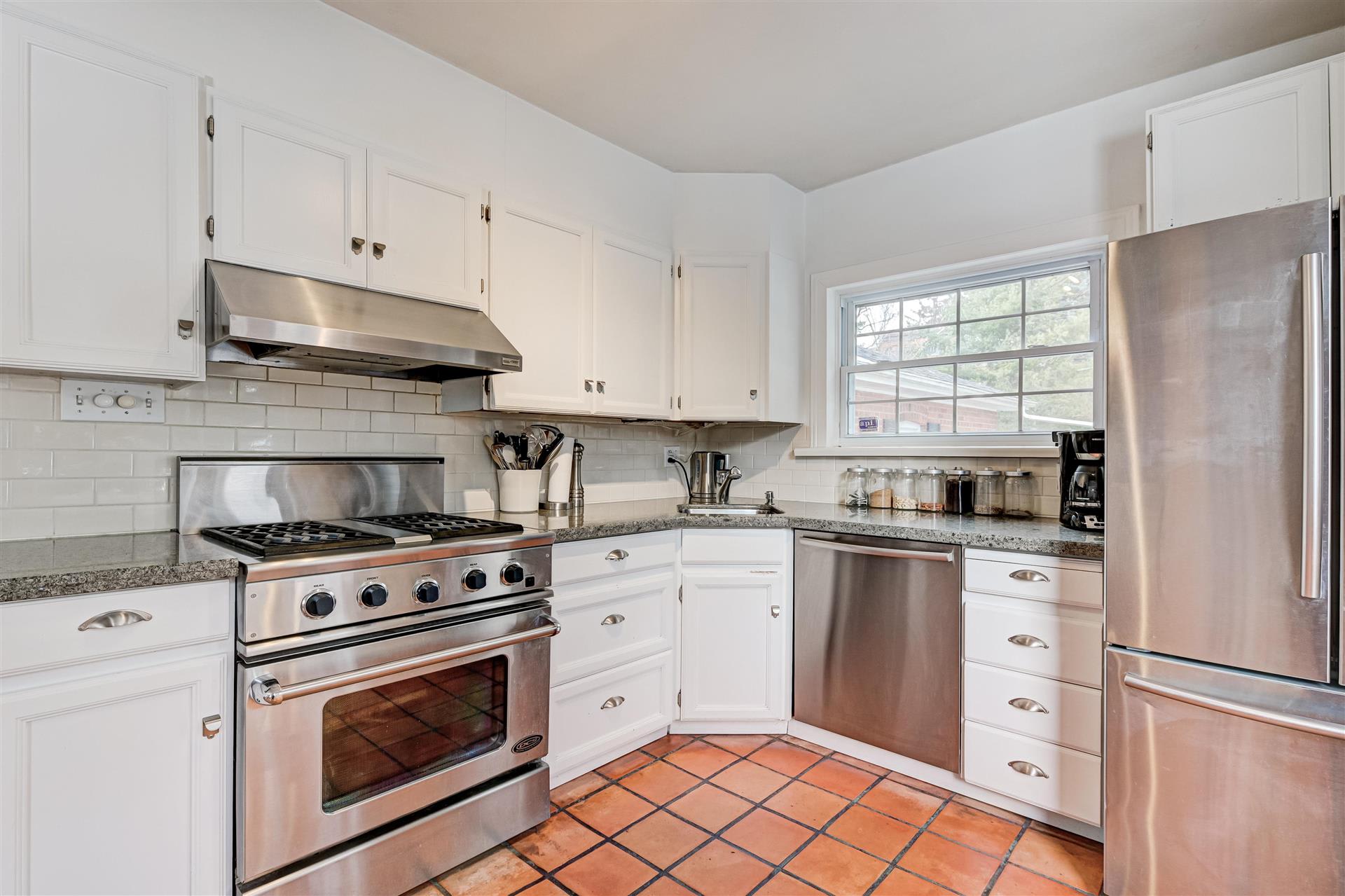 23 Windy Ridge Dr