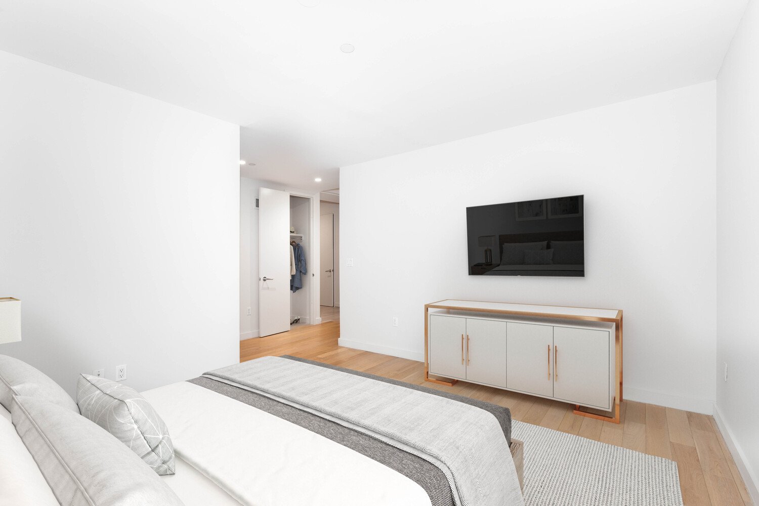 75 Wall Street, Apt 24R