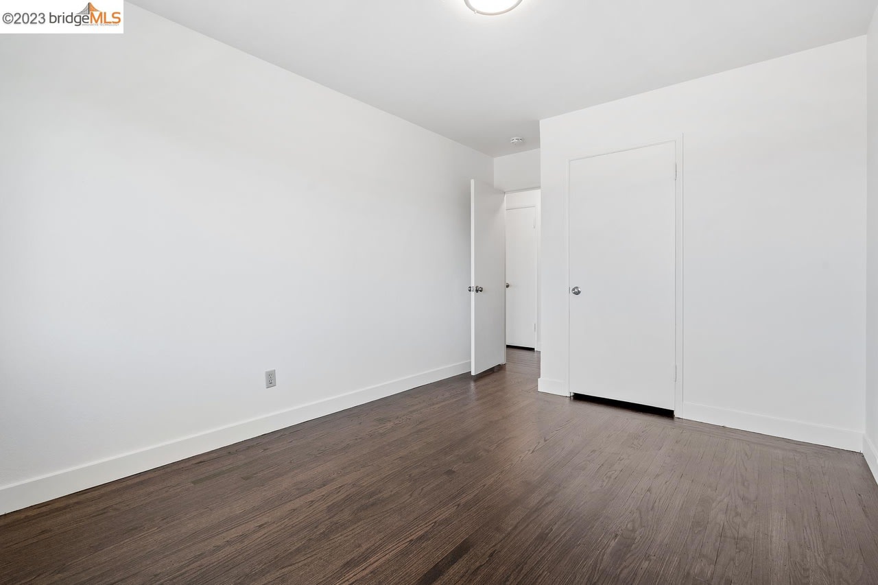2454 San Carlos Ave