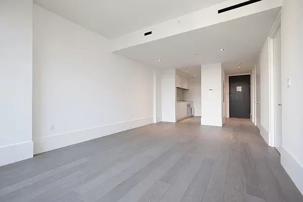 60 South 8th Street Unit: 808