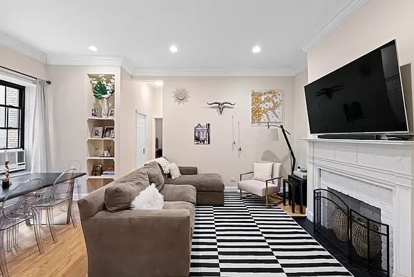 114 Clinton St. Unit: 1A