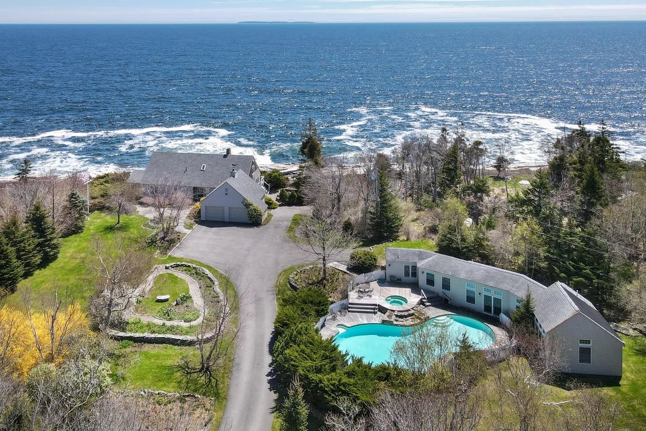 Home for Sale – 95 Pumpkin Cove Road, Bristol, Maine – $2,750,000