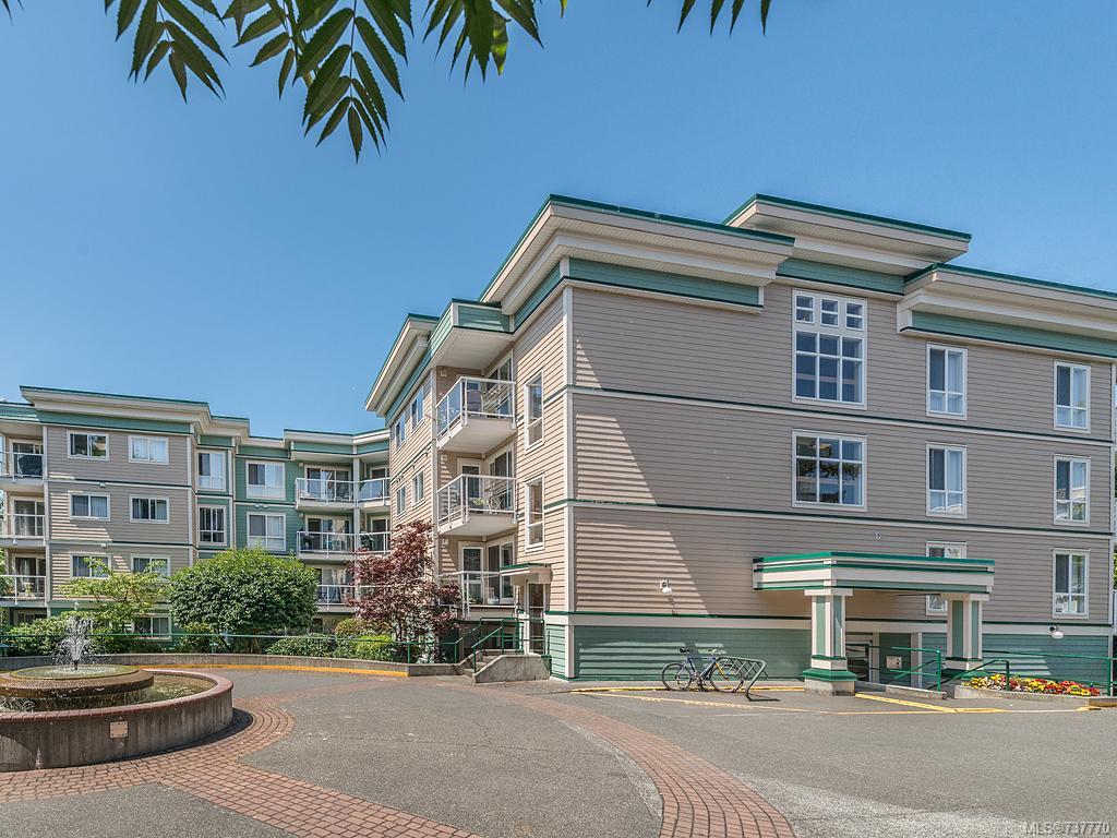 206-649 Bay St