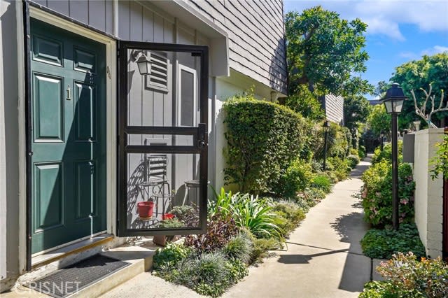10845 Blix Street #1
