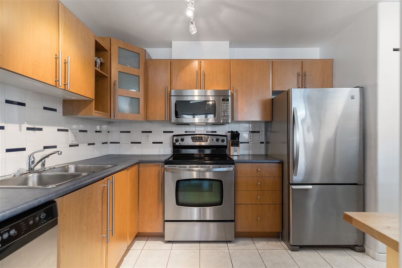 401-3136 St Johns Street, Port Moody