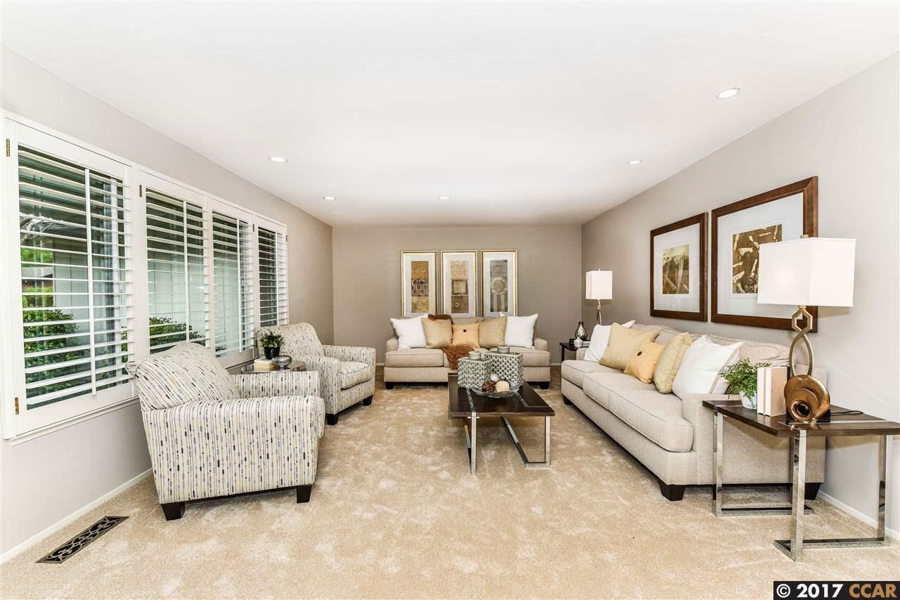 700 Lisboa Ct