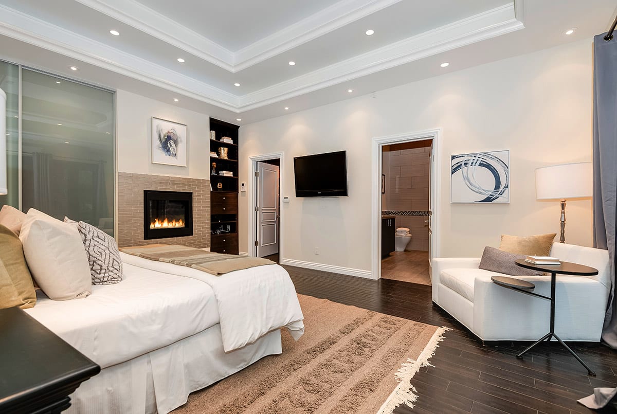 1600 Benedict Canyon Dr