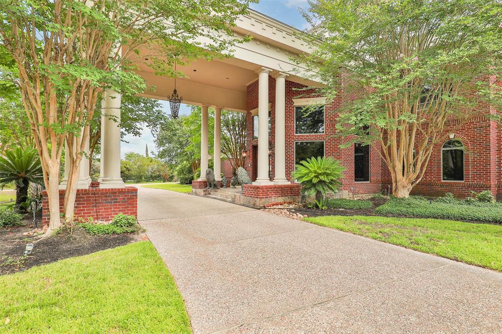 46 S Windsail Place