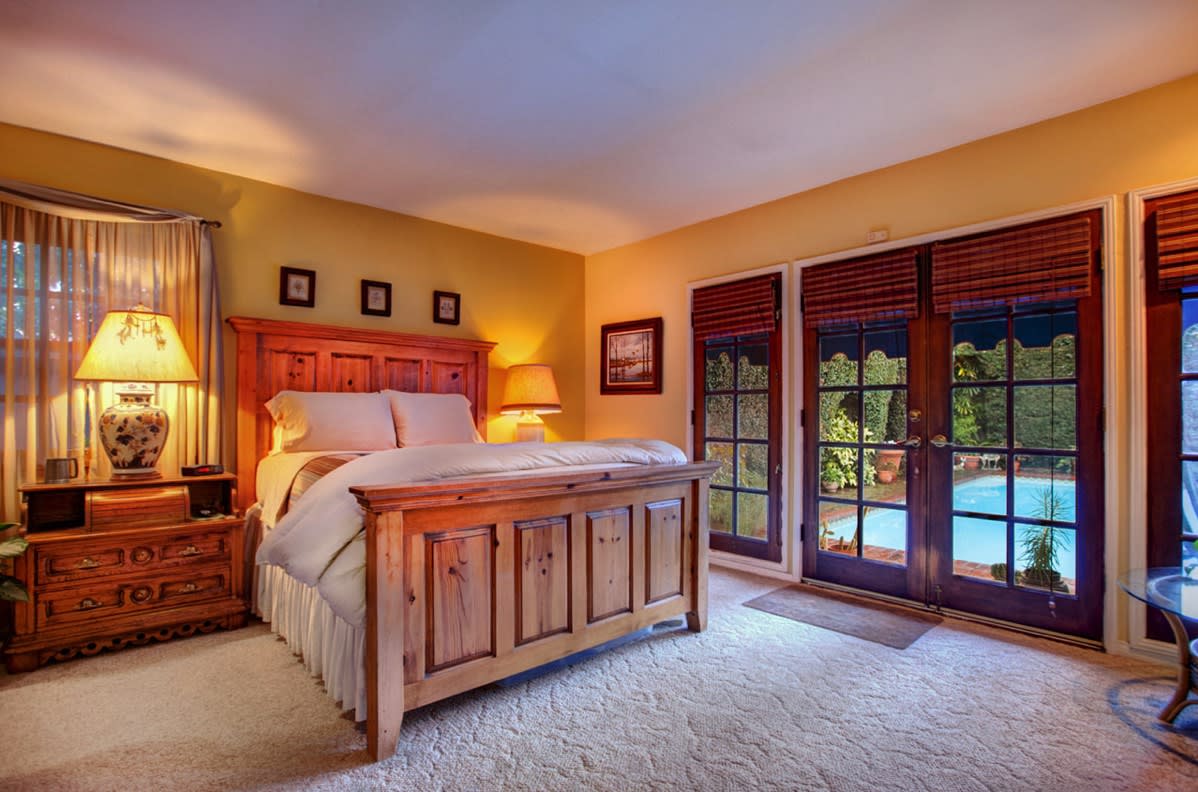4053 Laurelgrove Ave, Studio City, CA