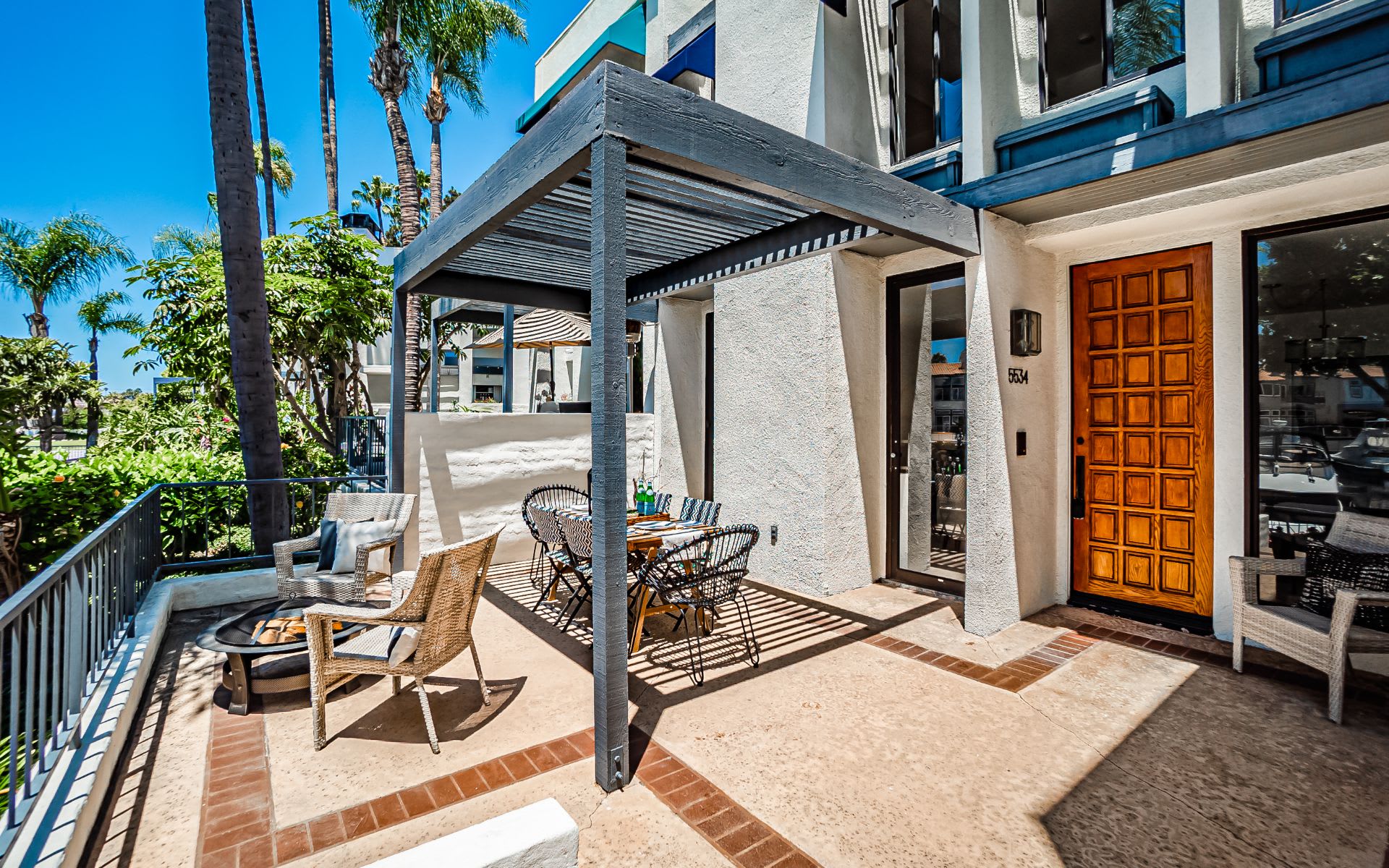 5534 Azure Way
